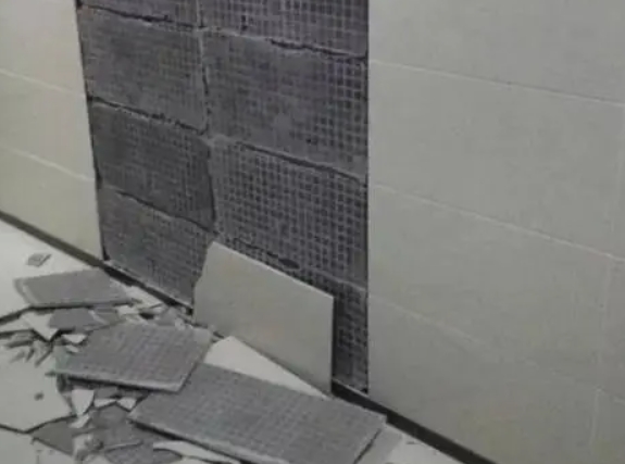 卓资瓷砖空鼓维修公司分享下卓资墙砖松动维修的知识